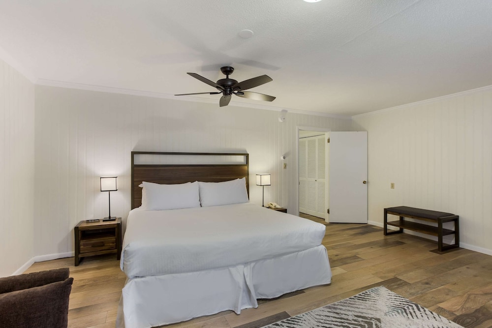The Palmer House Resort, an Ascend Collection Hotel 16/50