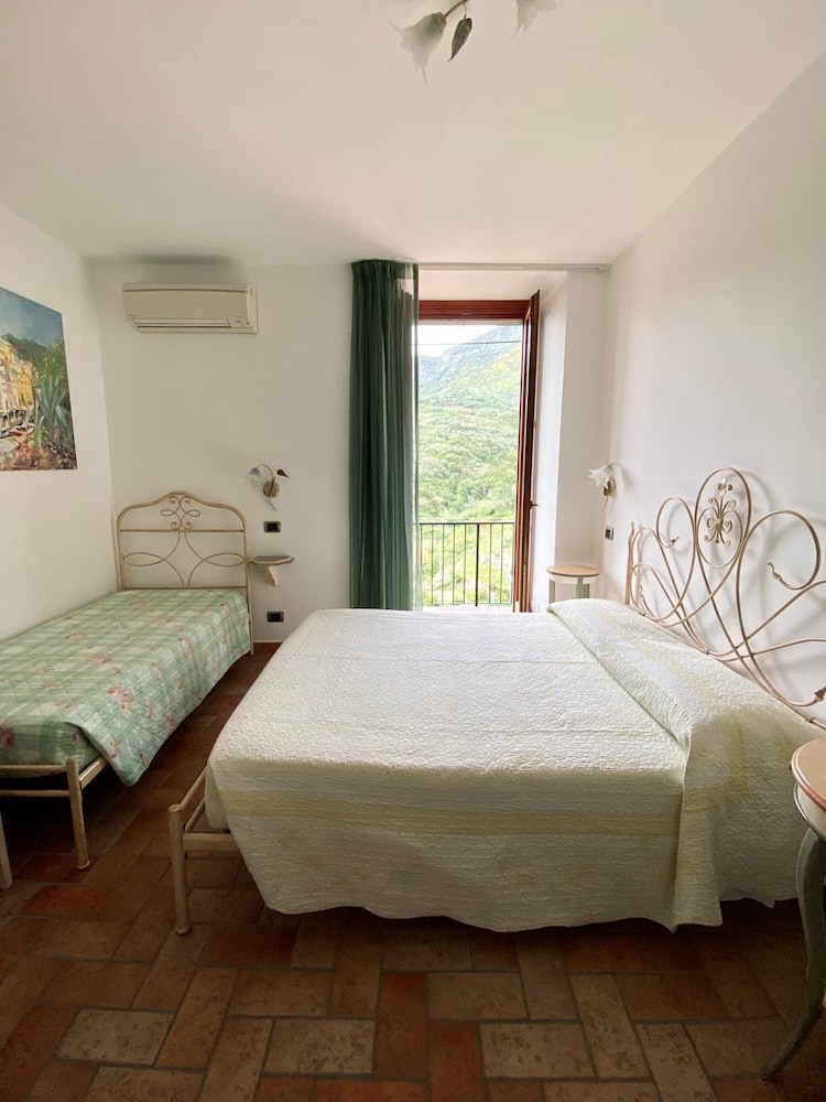 Sandra Villa Rooms 5/43