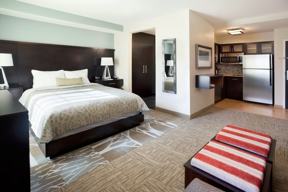 STAYBRIDGE SUITES DEARBORN MI 6/24
