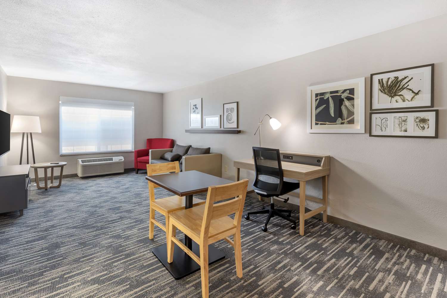 Country Inn and Suites by Radisson St Peters MO 22/26