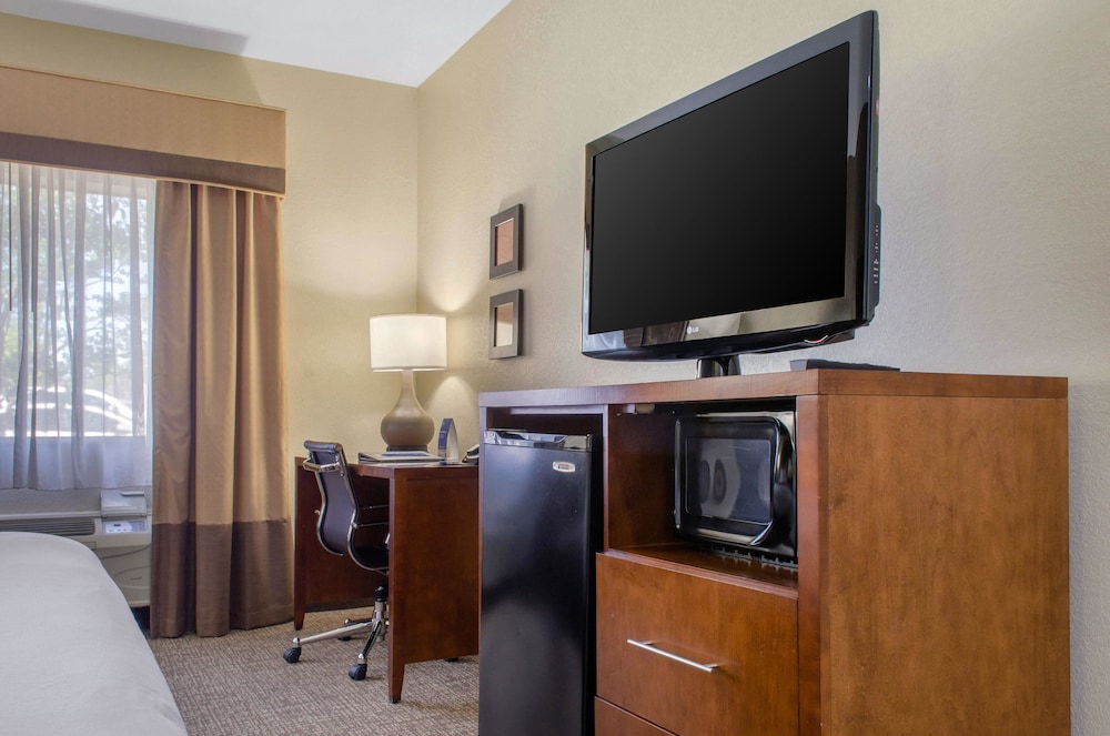 Comfort Inn & Suites Covington - Mandeville 29/32
