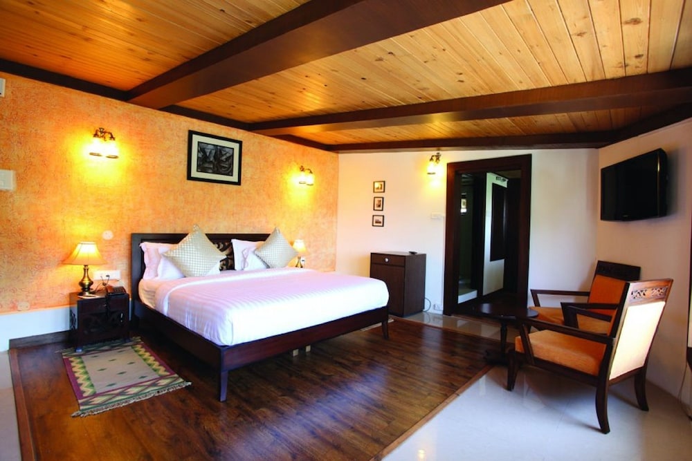 Hotel Chennai Le Palace 13/72