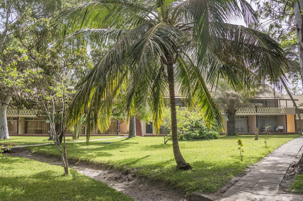 Senegambia Beach Hotel in SERREKUNDA