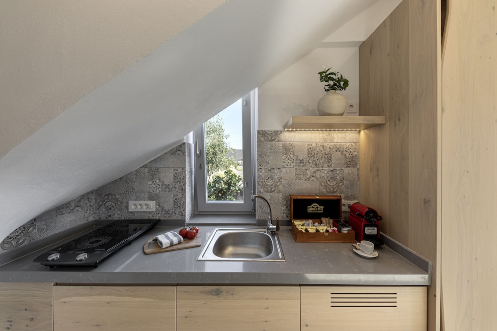 Alafropetra Luxury Suites 36/49
