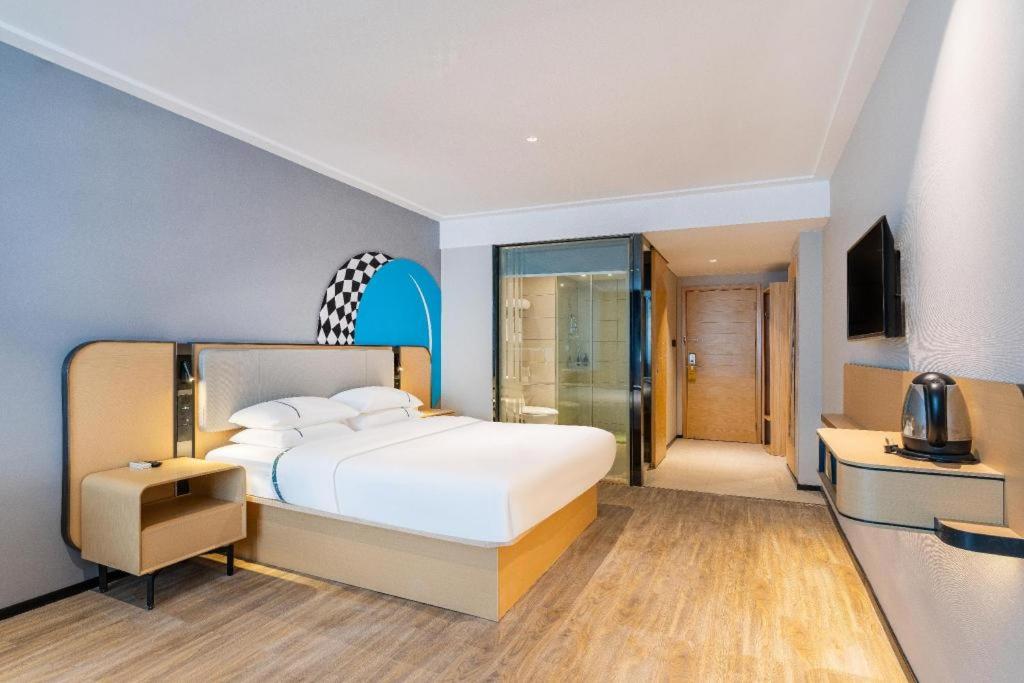 City Comfort Inn Huizhou Huxi Avenue Branch 23/48