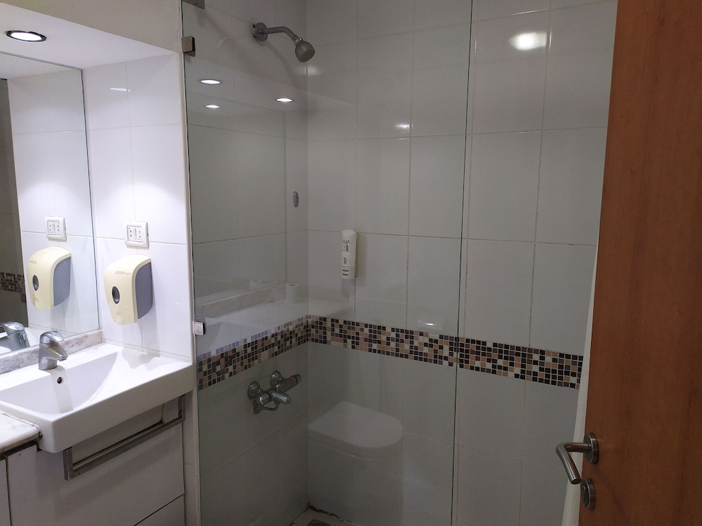 CASPIA HOTEL NEW DELHI SHALIMAR BAGH 67/67