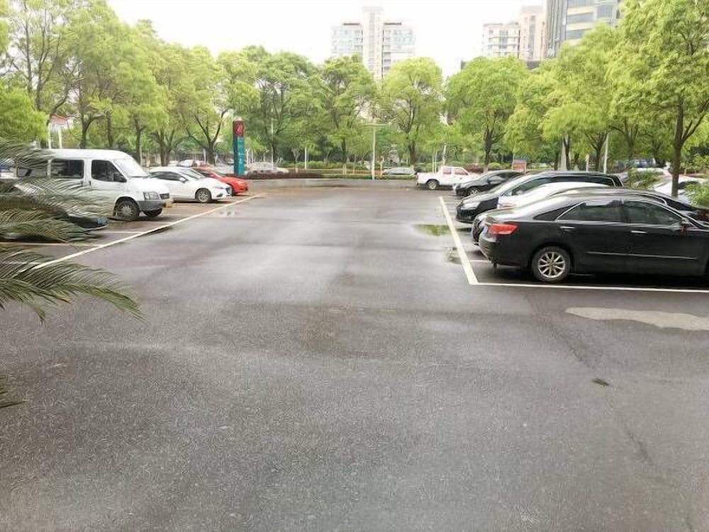 Jinjiang Inn Taicang Shanghai Lu 24/26