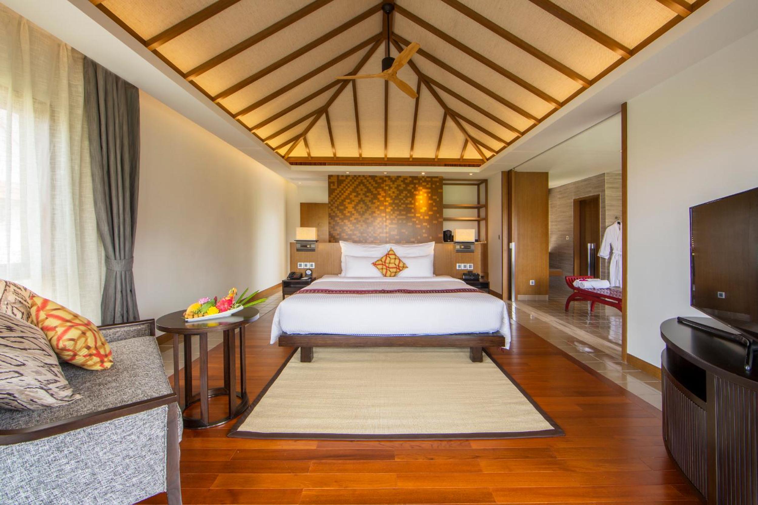 Premium, Deluxe, King Bed, with View