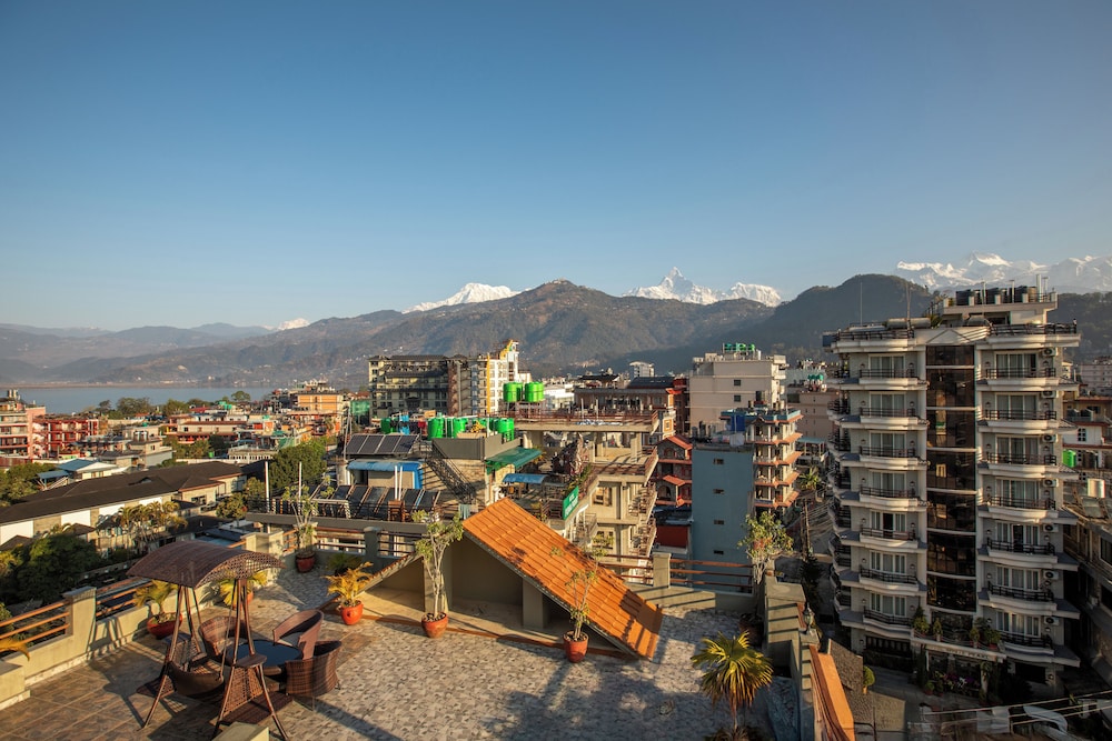 Hotel Mount View 54/64