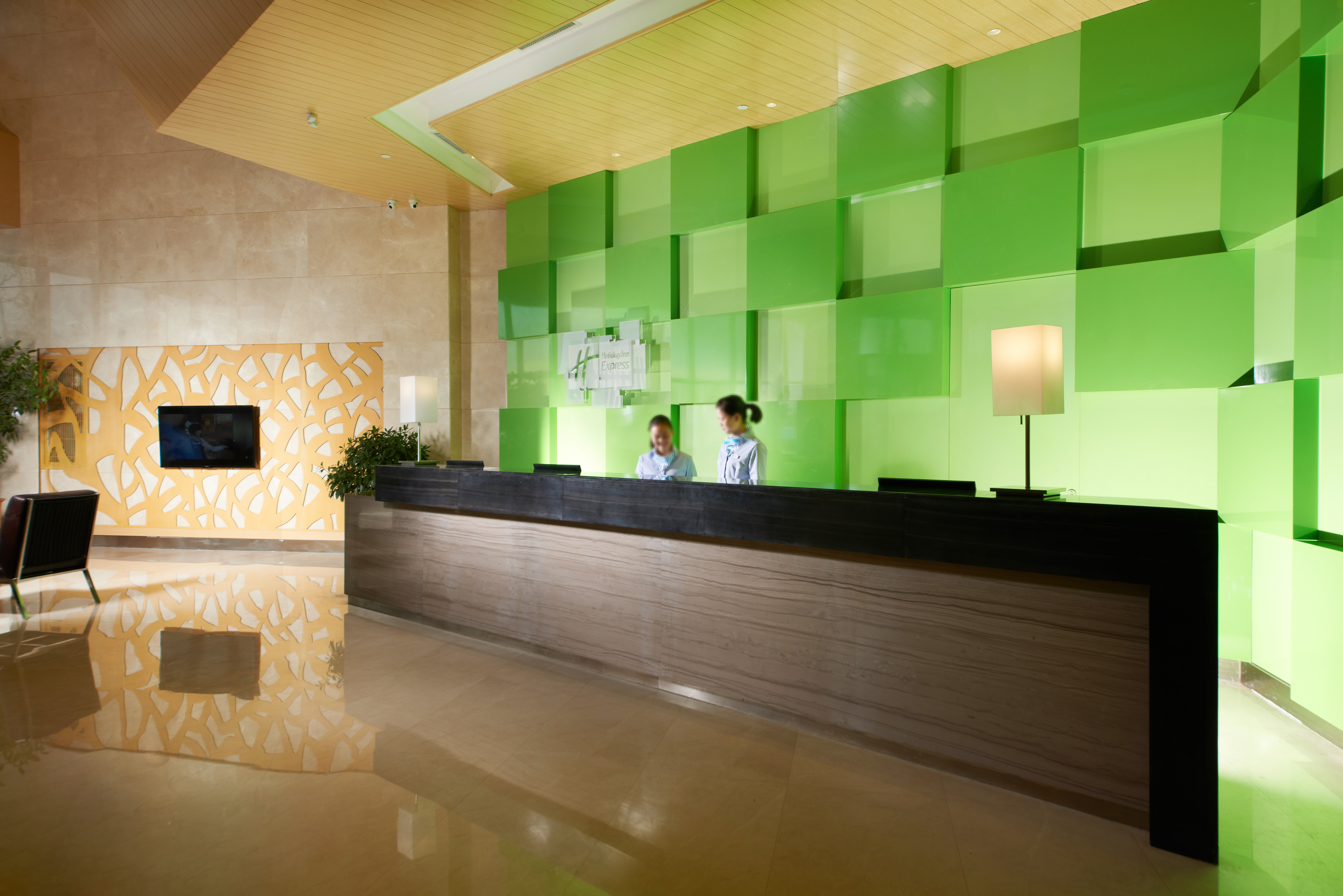 Holiday Inn Express Zhengzhou Airport 8/50