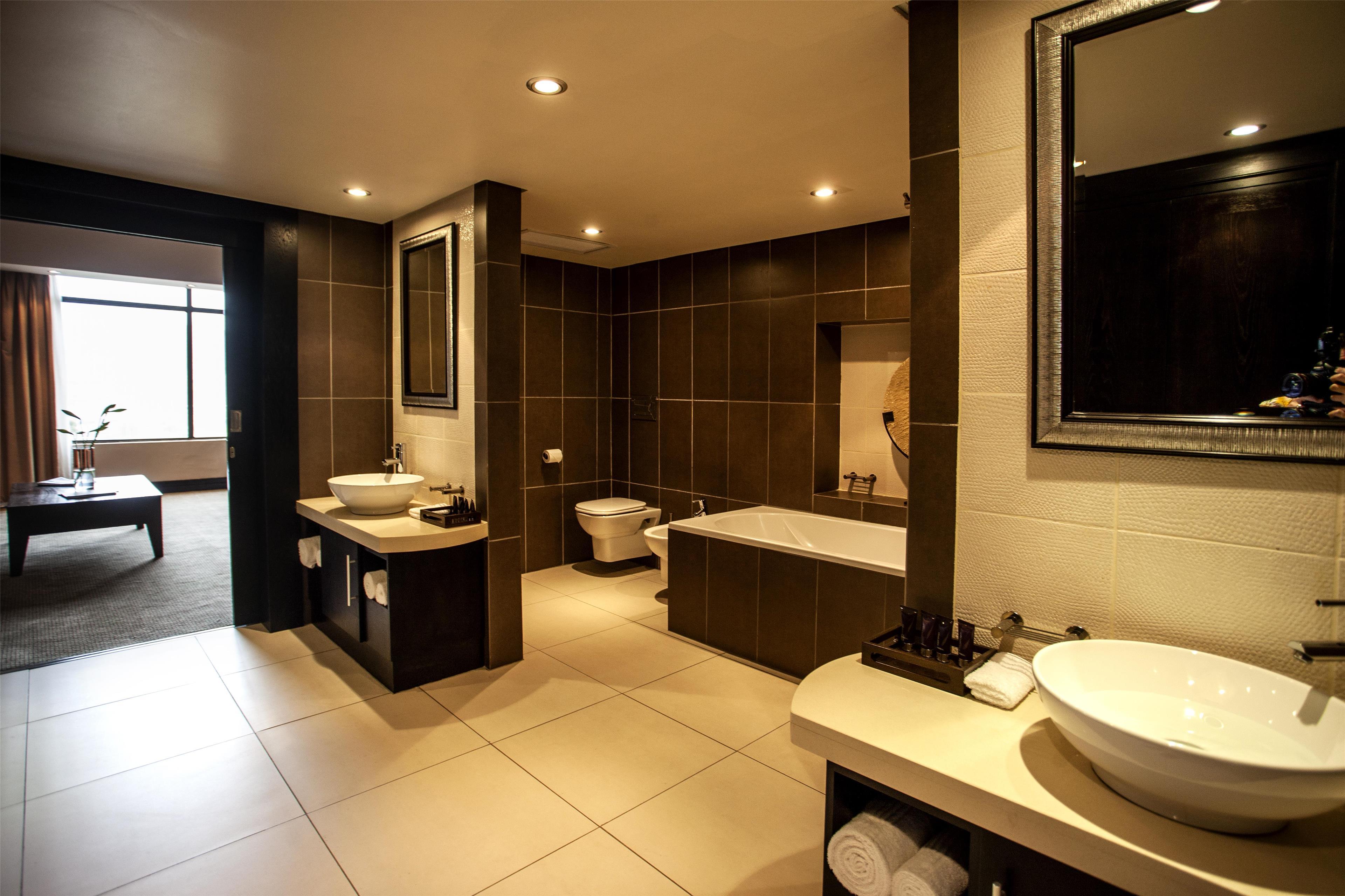 Presidential, Avani, Suite