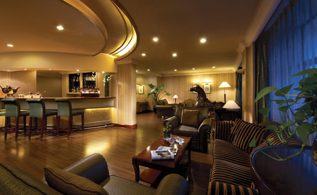 Howard Johnson by Wyndham Plaza by Wyndham Guiyang 12/20