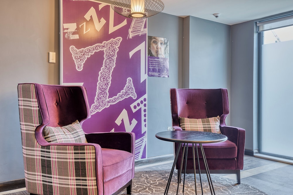 Premier Inn Milton Keynes Central (Avebury Boulevard) Hotel 29/39