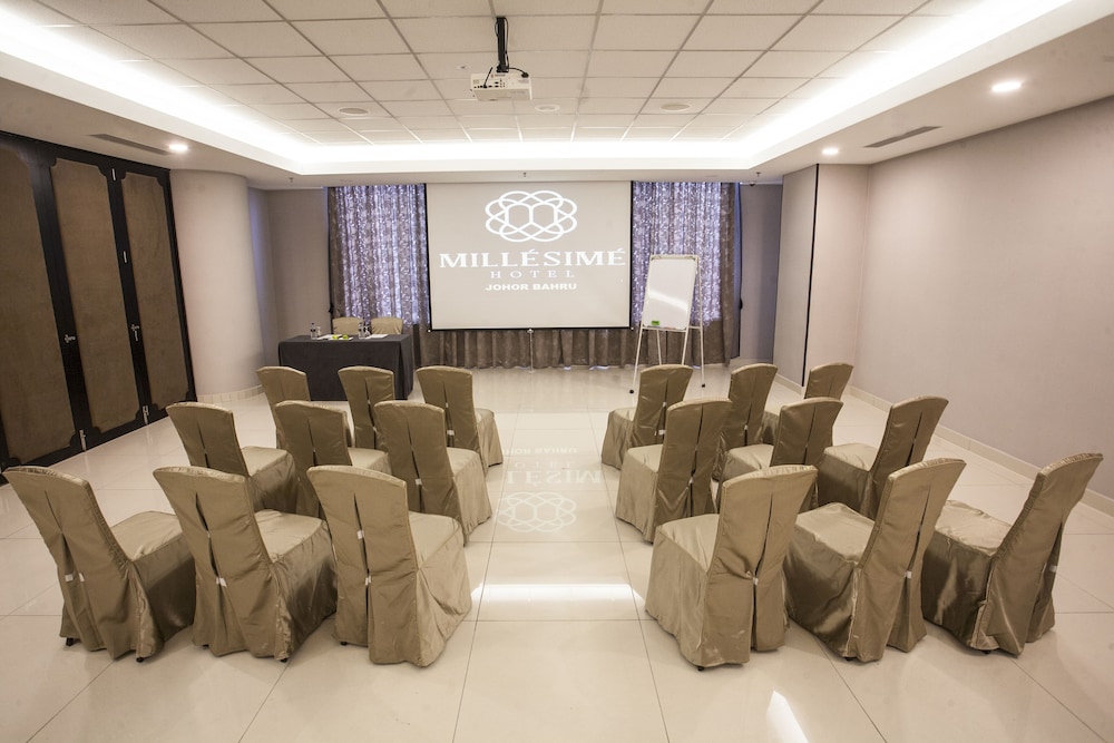 MILLESIME HOTEL 29/35
