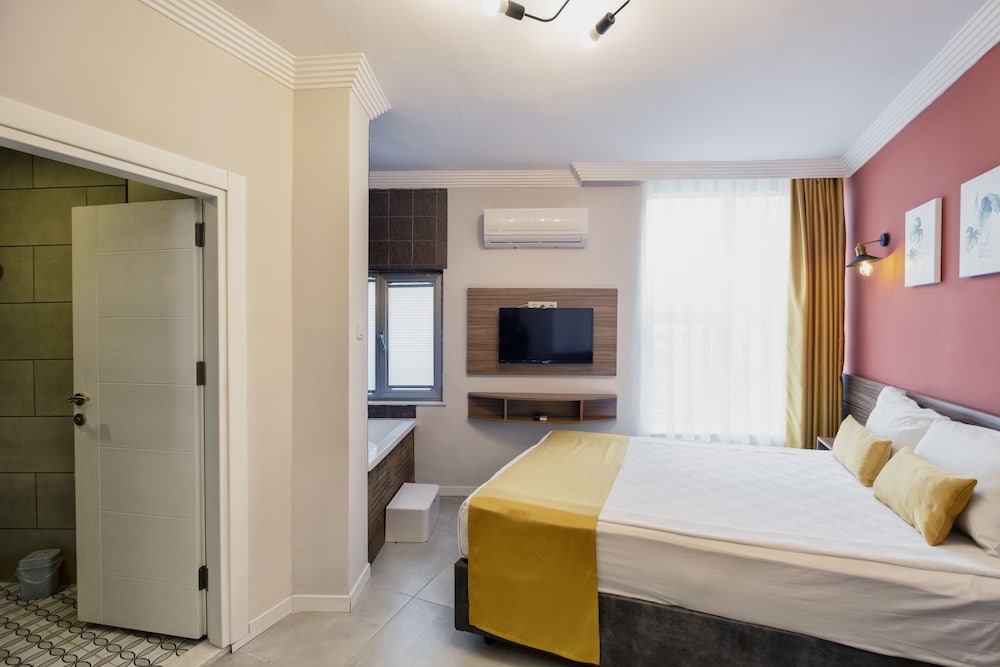 Terra Rossa Suites 12/44