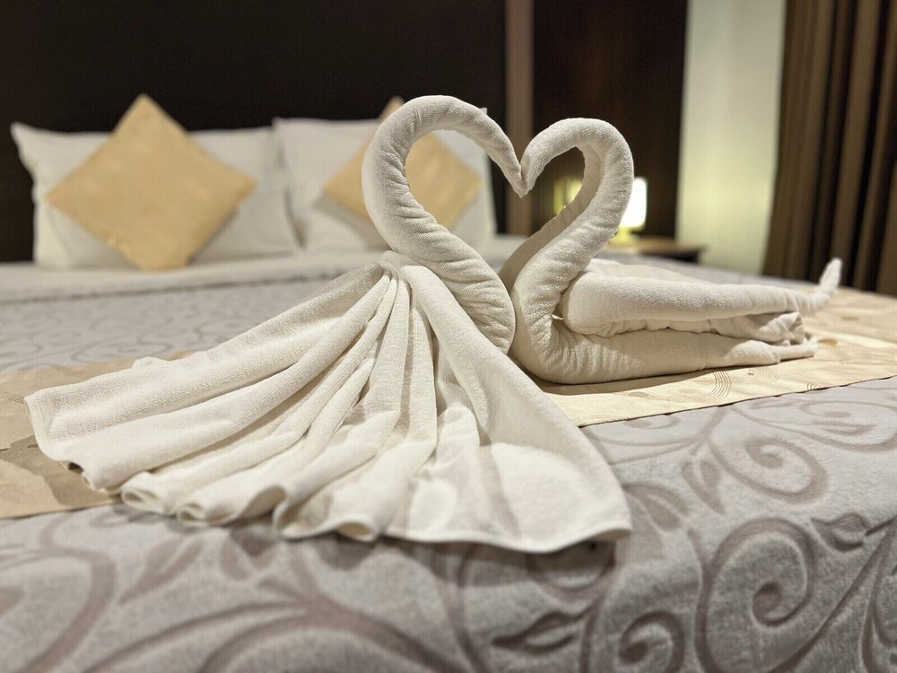 Linaw Beach Resort 37/73