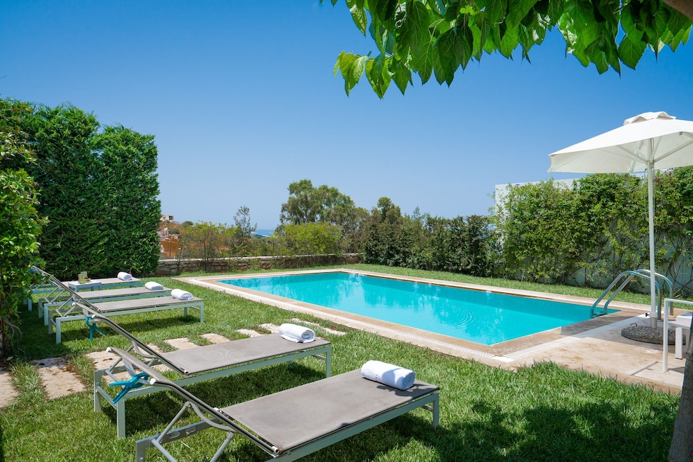 Sofia Luxury Villas 40/50