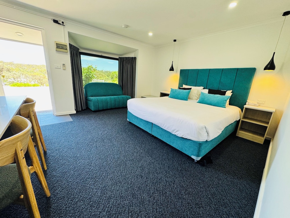 CLARE VALLEY MOTEL 27/62
