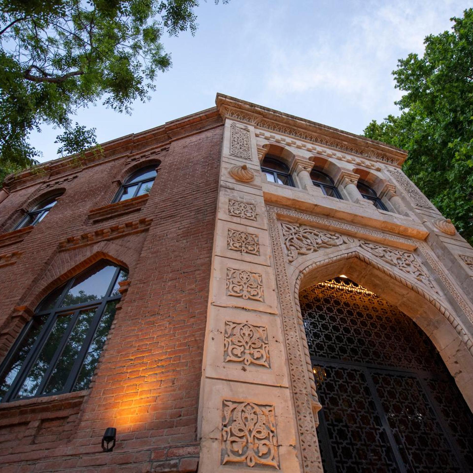 Qarvasla Hotel in TBILISI