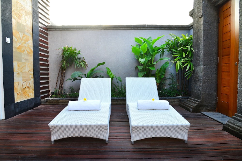 The Prime Seminyak 40/50
