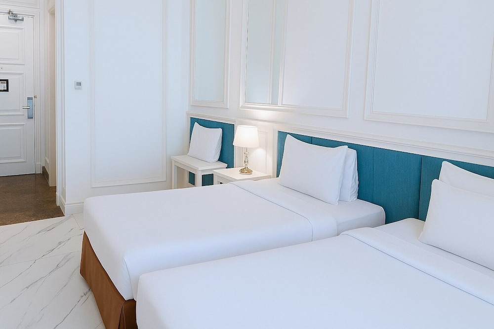 The Grantage Hotel and Sky Lounge 5/50