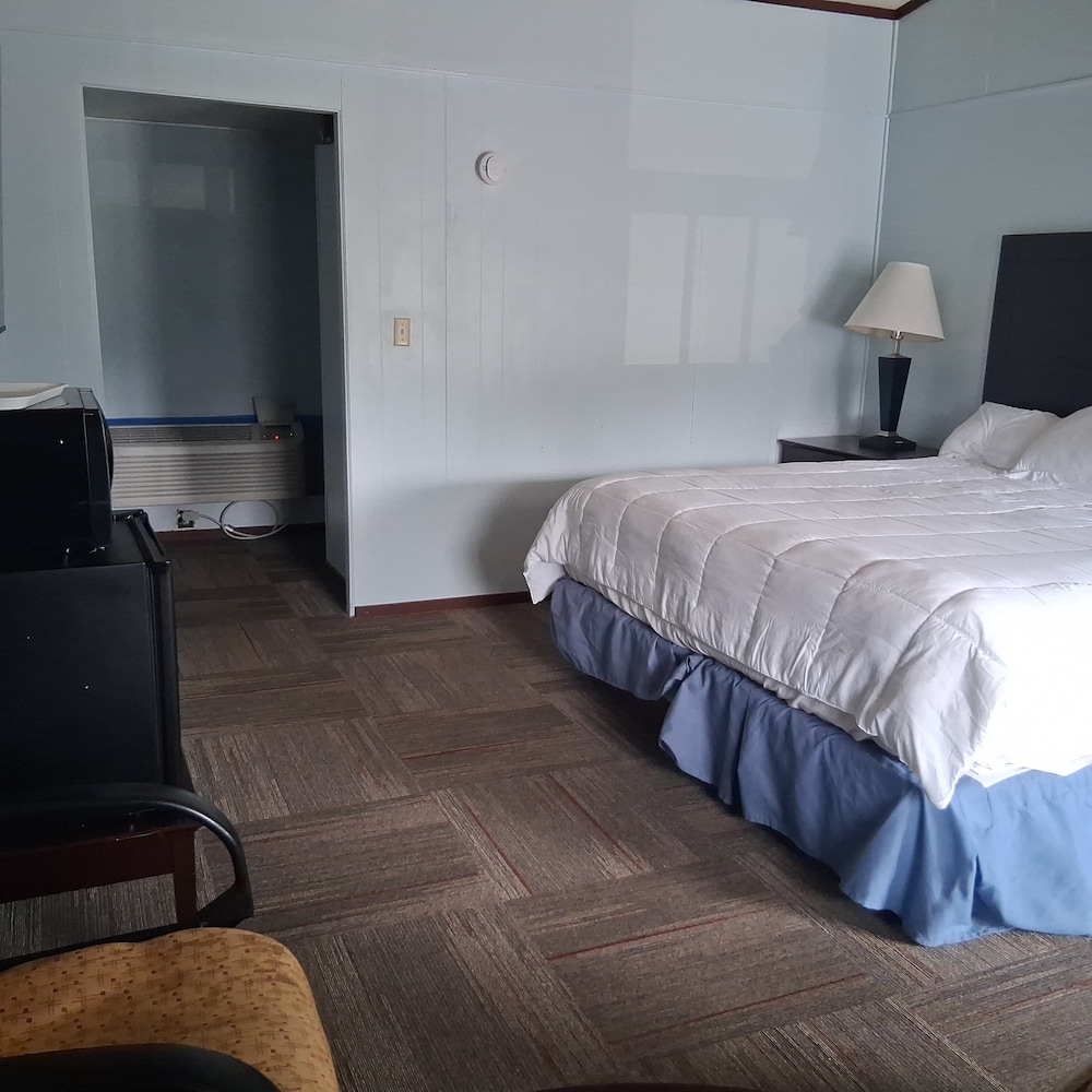 The Dalles House Motel 56/68