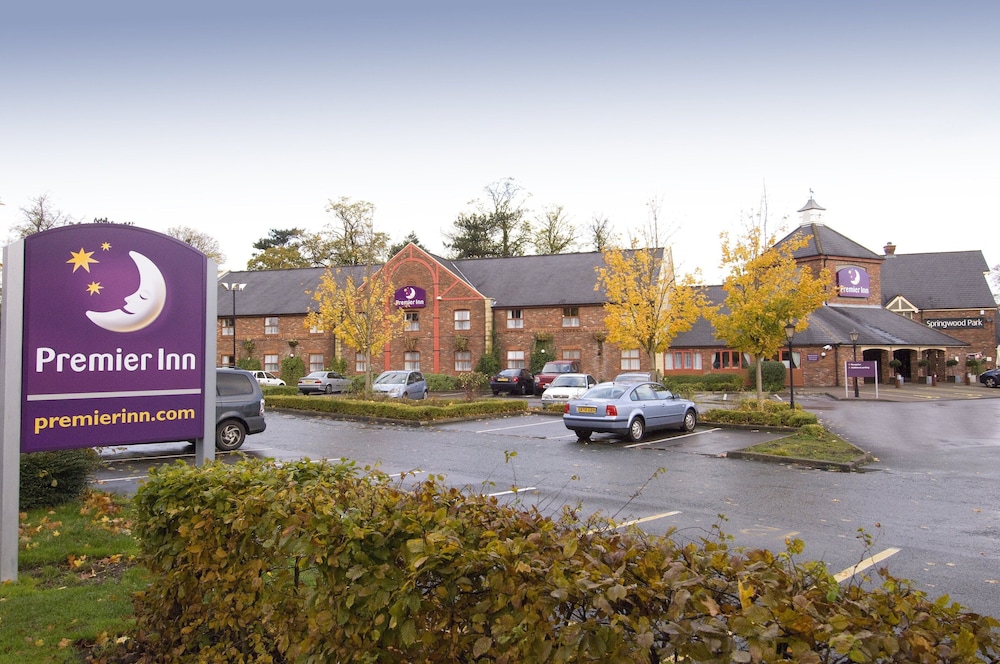 Premier Inn Macclesfield North in MACCLESFIELD