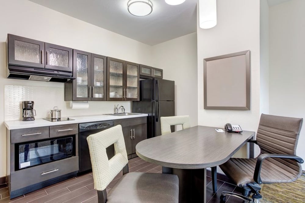 Candlewood Suites East Syracuse - Carrier Circle 31/39