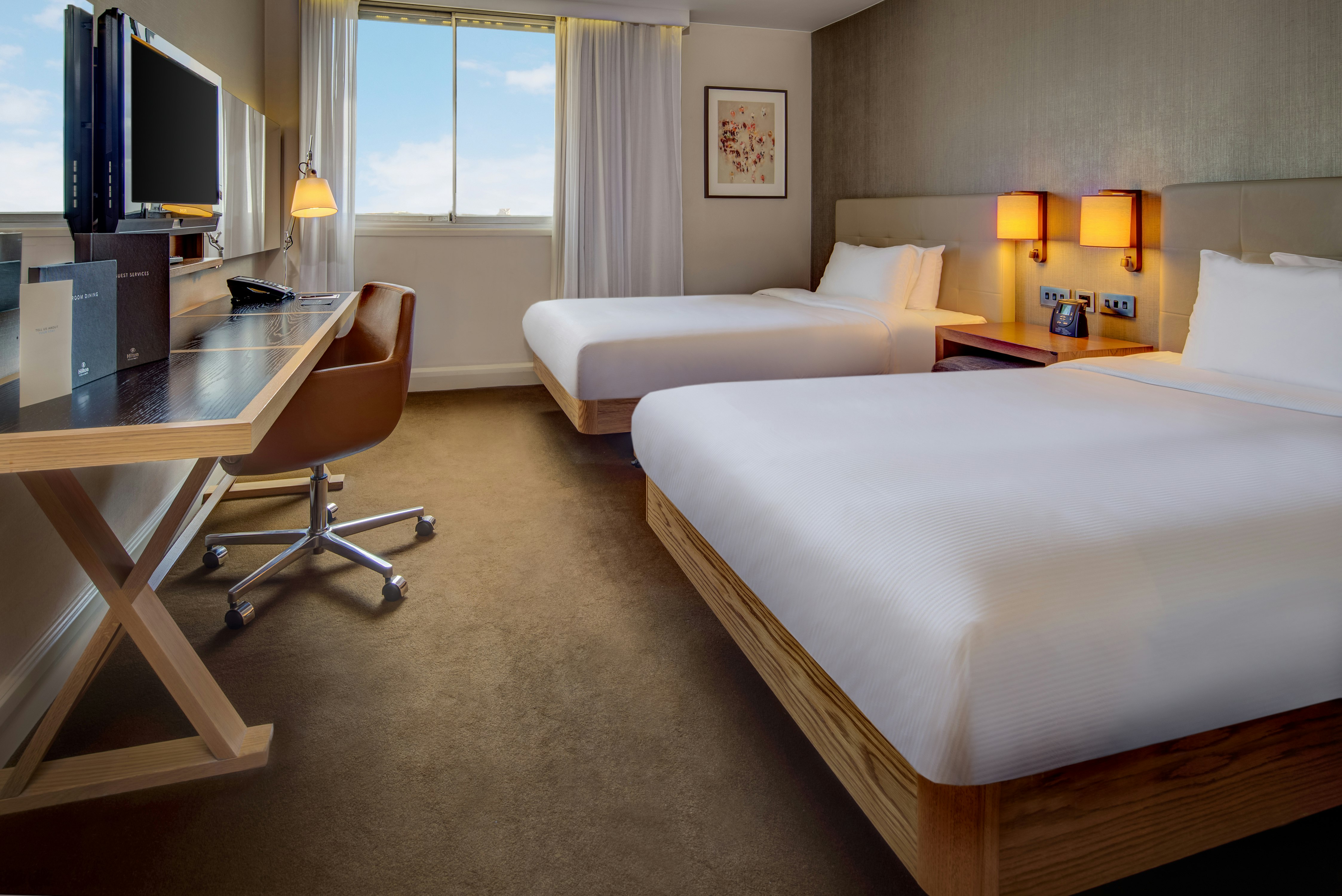 GUEST ROOM, TWIN BEDS