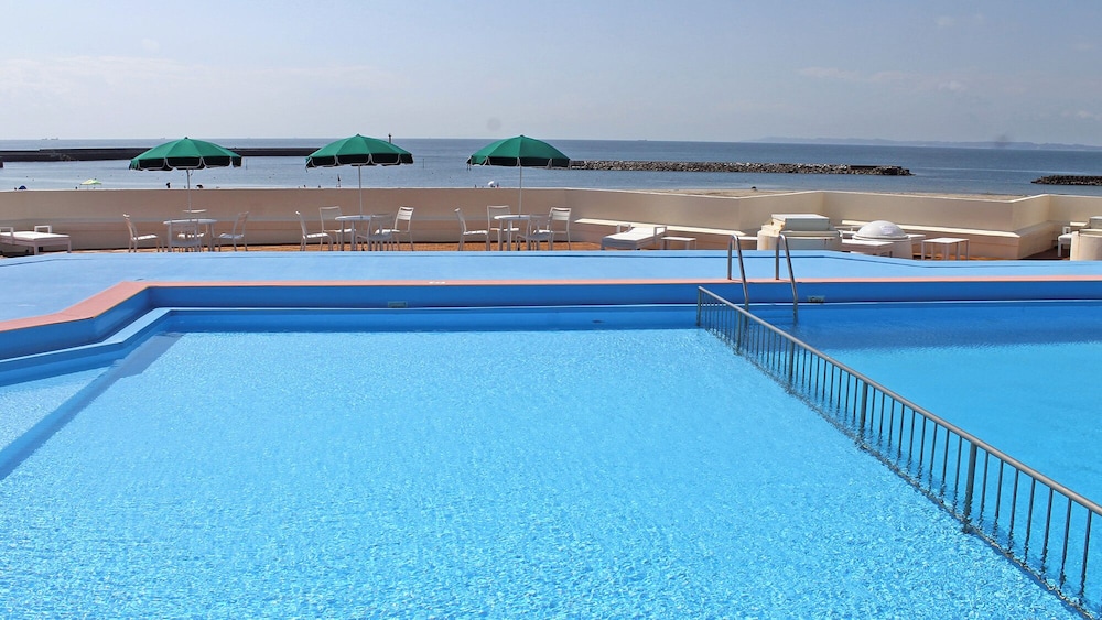 Irago Resort & Convention Hotel 2/30