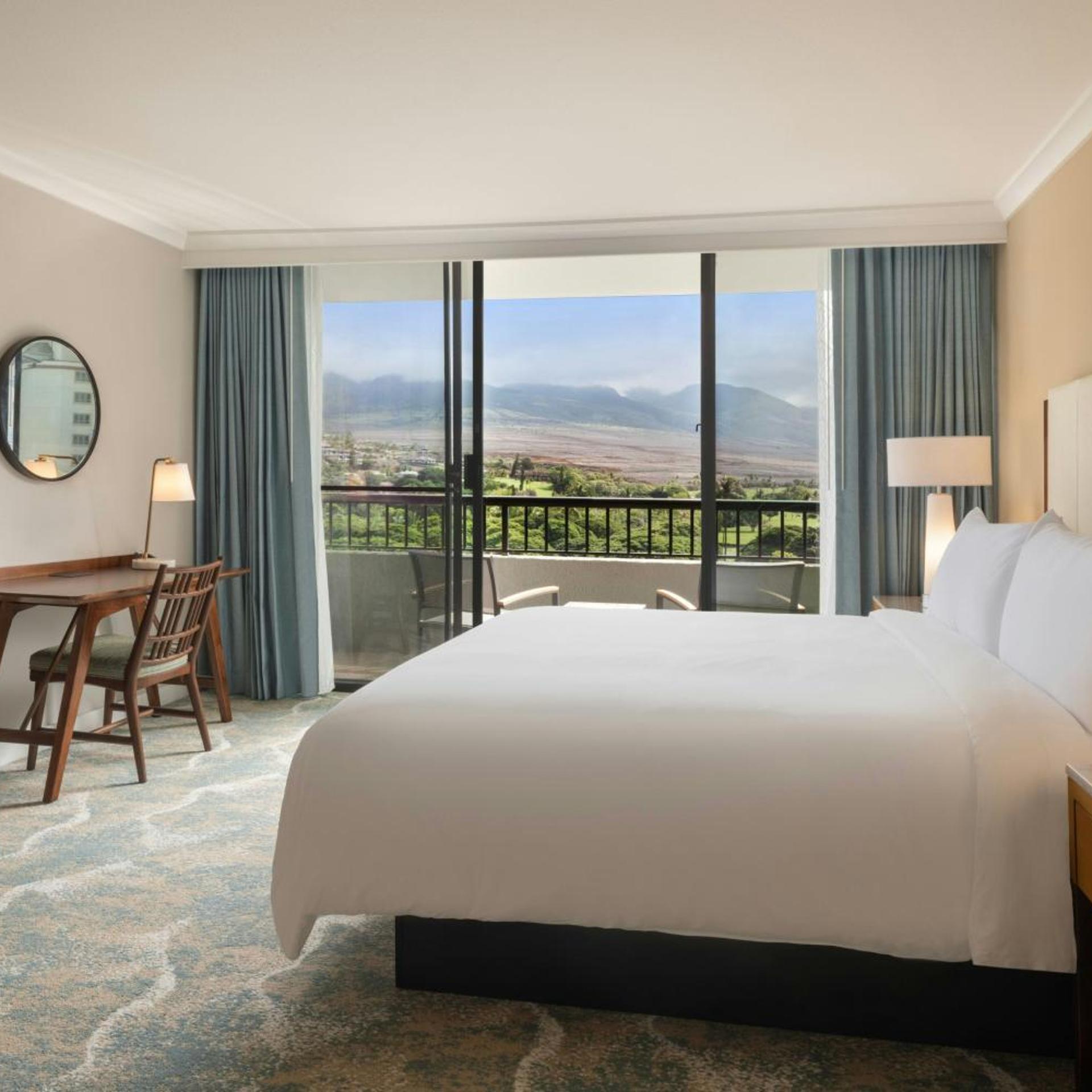 1 Bedroom, Suite, King Bed, Garden View