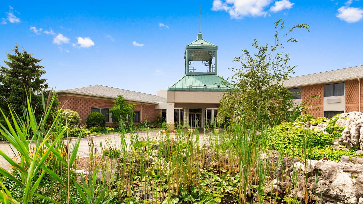 Best Western Plus Stoneridge Inn and Conference Centre 27/28