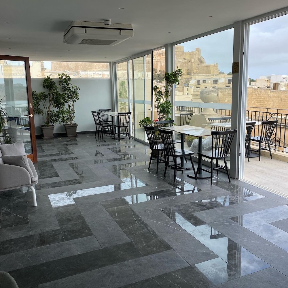 The Duke Boutique Hotel 31/50
