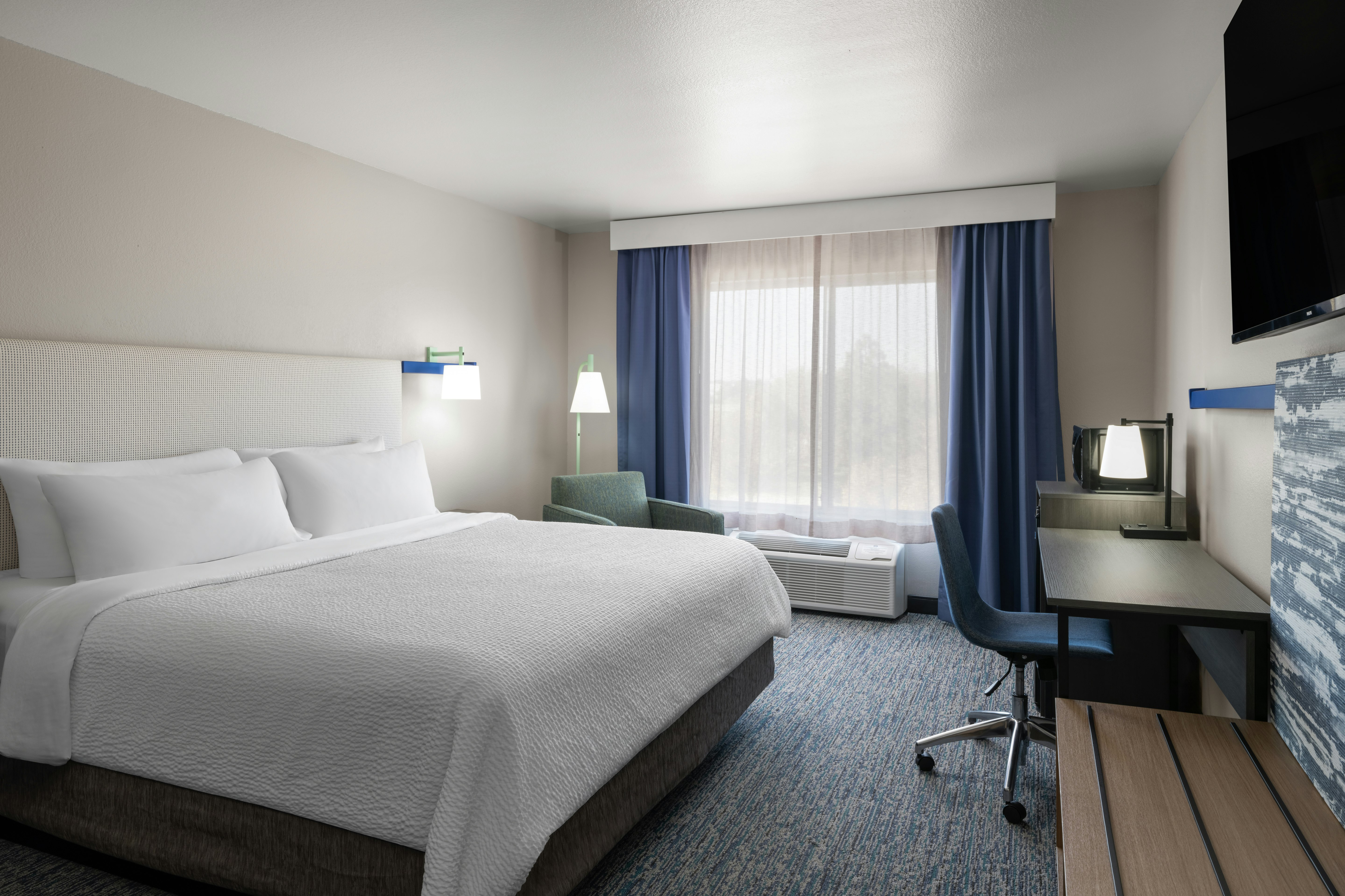 Holiday Inn Express Hotel And Suites Brookings 23/66