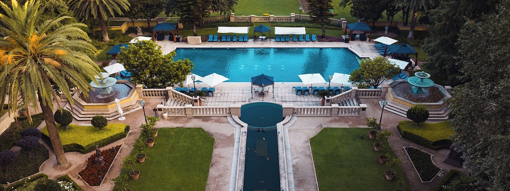 Palazzo Hotel At Montecasino 65/69