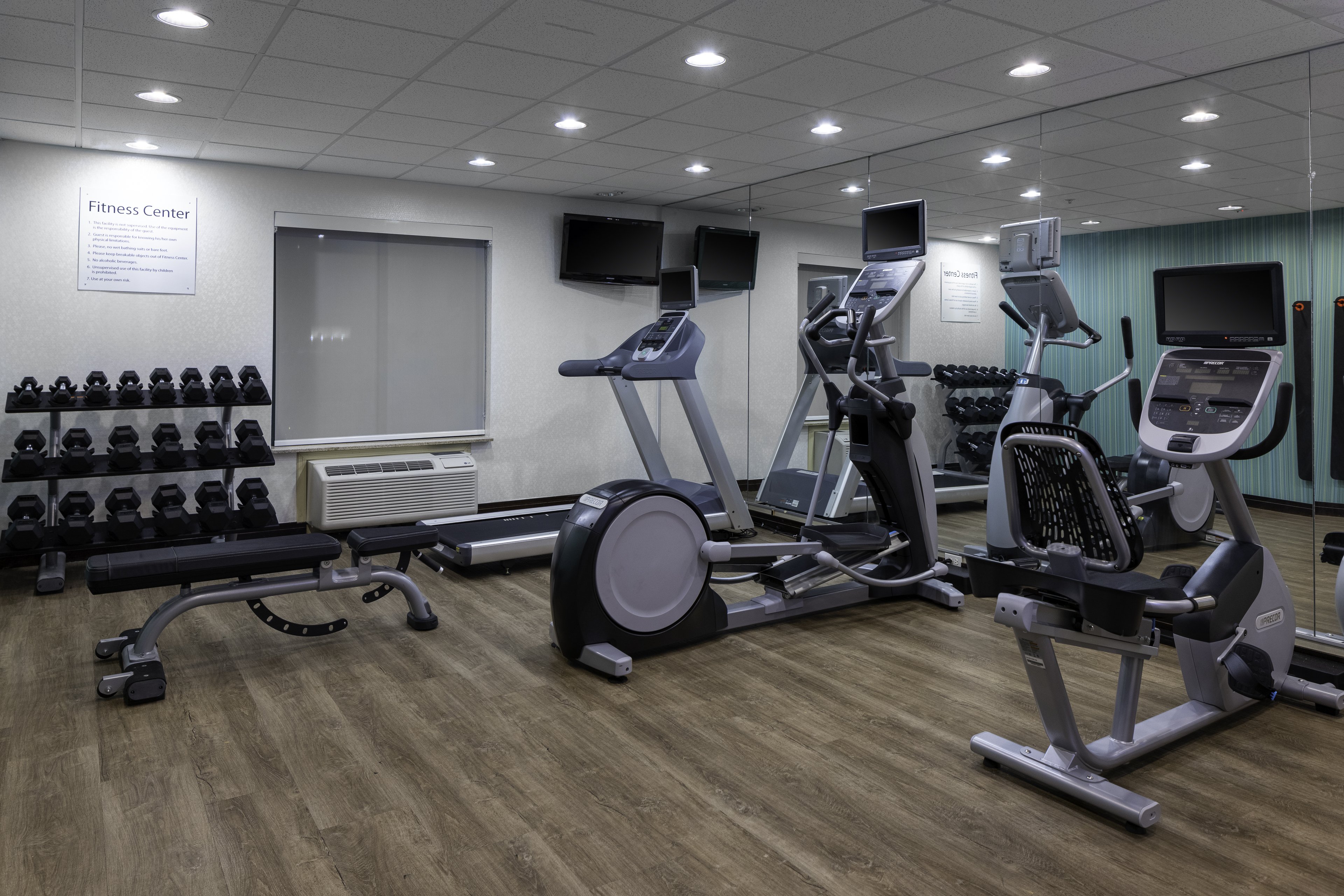 Holiday Inn Express Hotel & Suites Cordele North 50/79