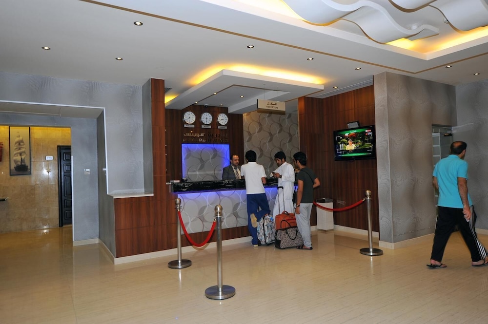 أجنحة الجنادرية 7(Al Janaderia Suites 7) 13/23
