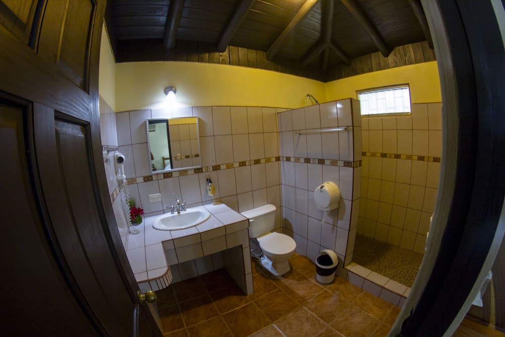 Canyon de La Vieja Lodge 13/63