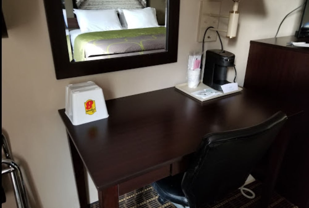 Super 8 by Wyndham Corvallis 17/22
