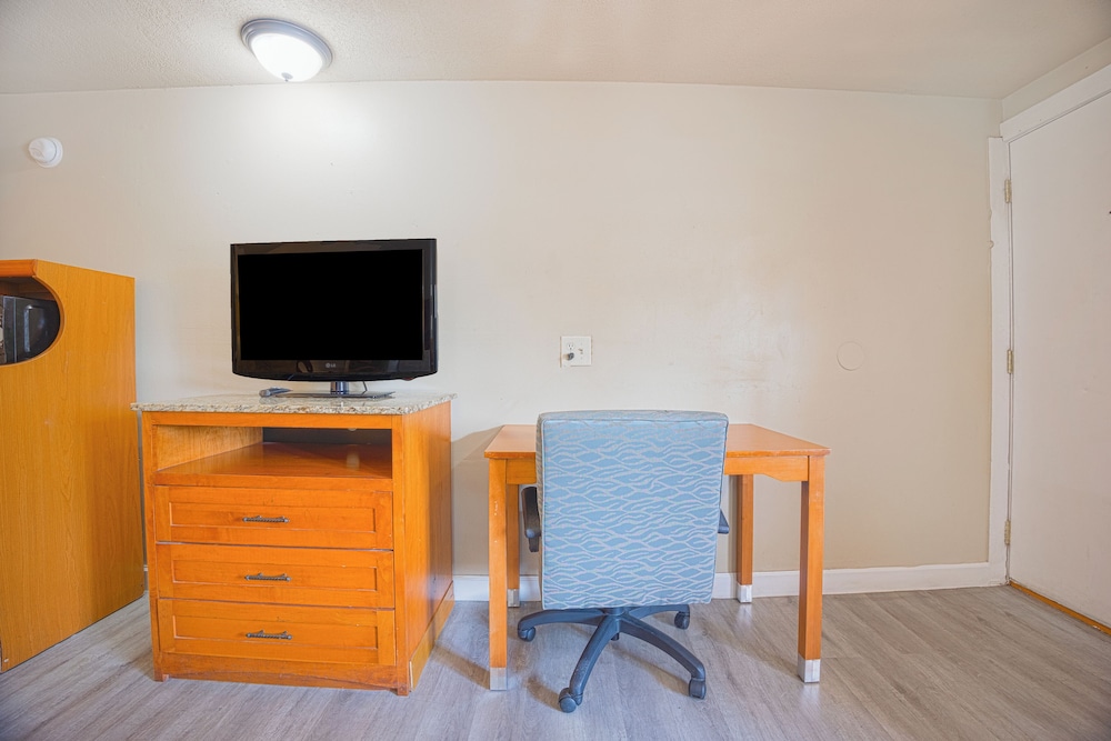 Liberty Garden Inn By Oyo Kissimmee Near Disney World 33/49