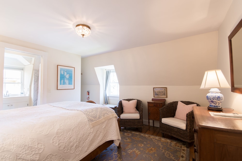 Marshall Slocum Inn 16/44