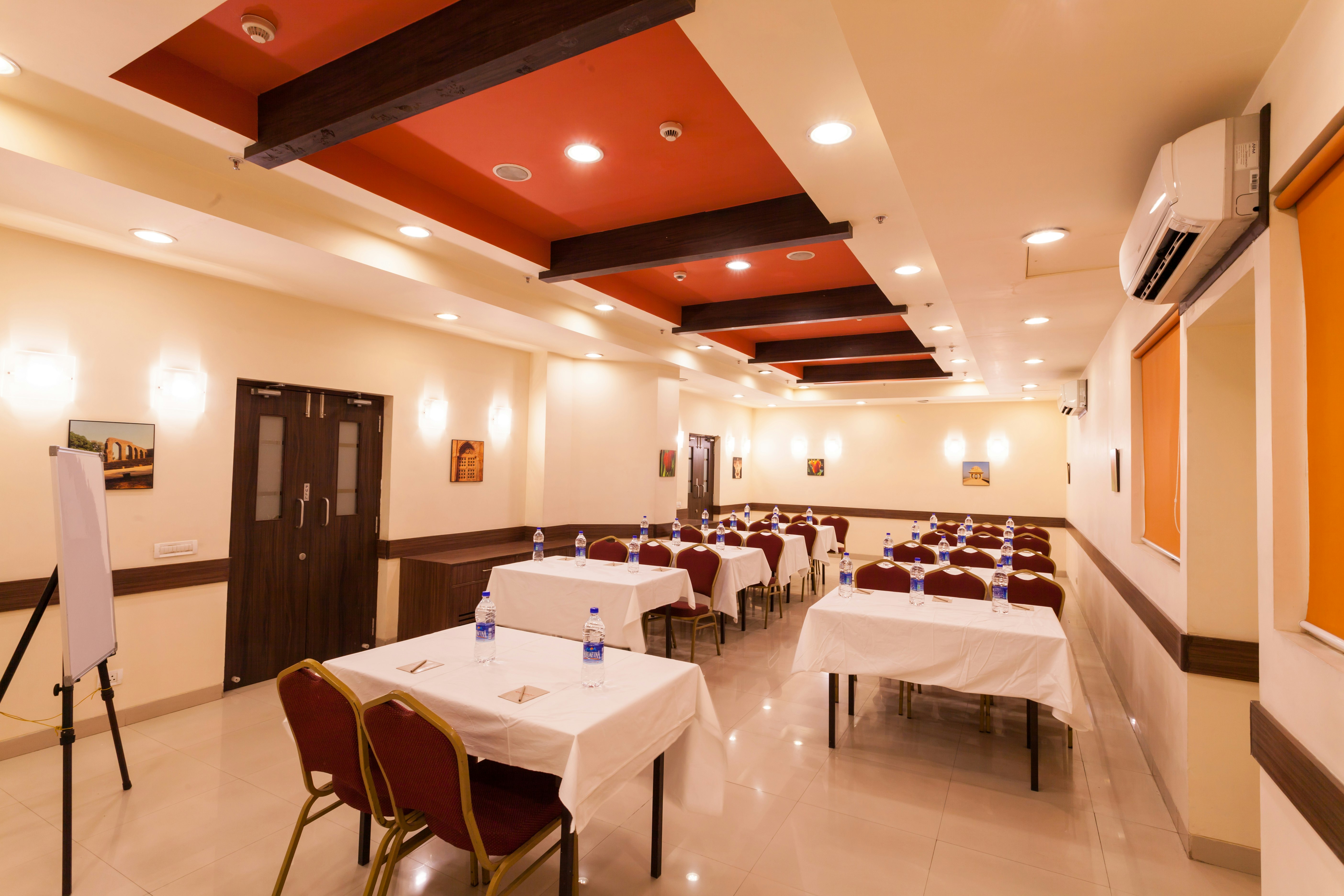 Ginger Hotel Indore 41/53