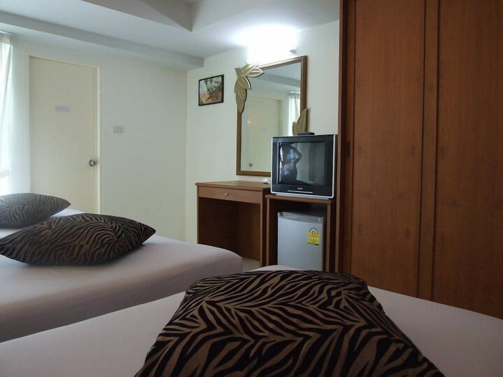 Sukwilai Hotel 21/24