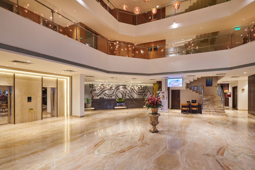 Lobby at The Pride Hotel Nagpur, NAGPUR