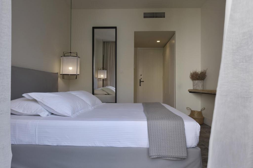 Room, Double Bed, No Balcony