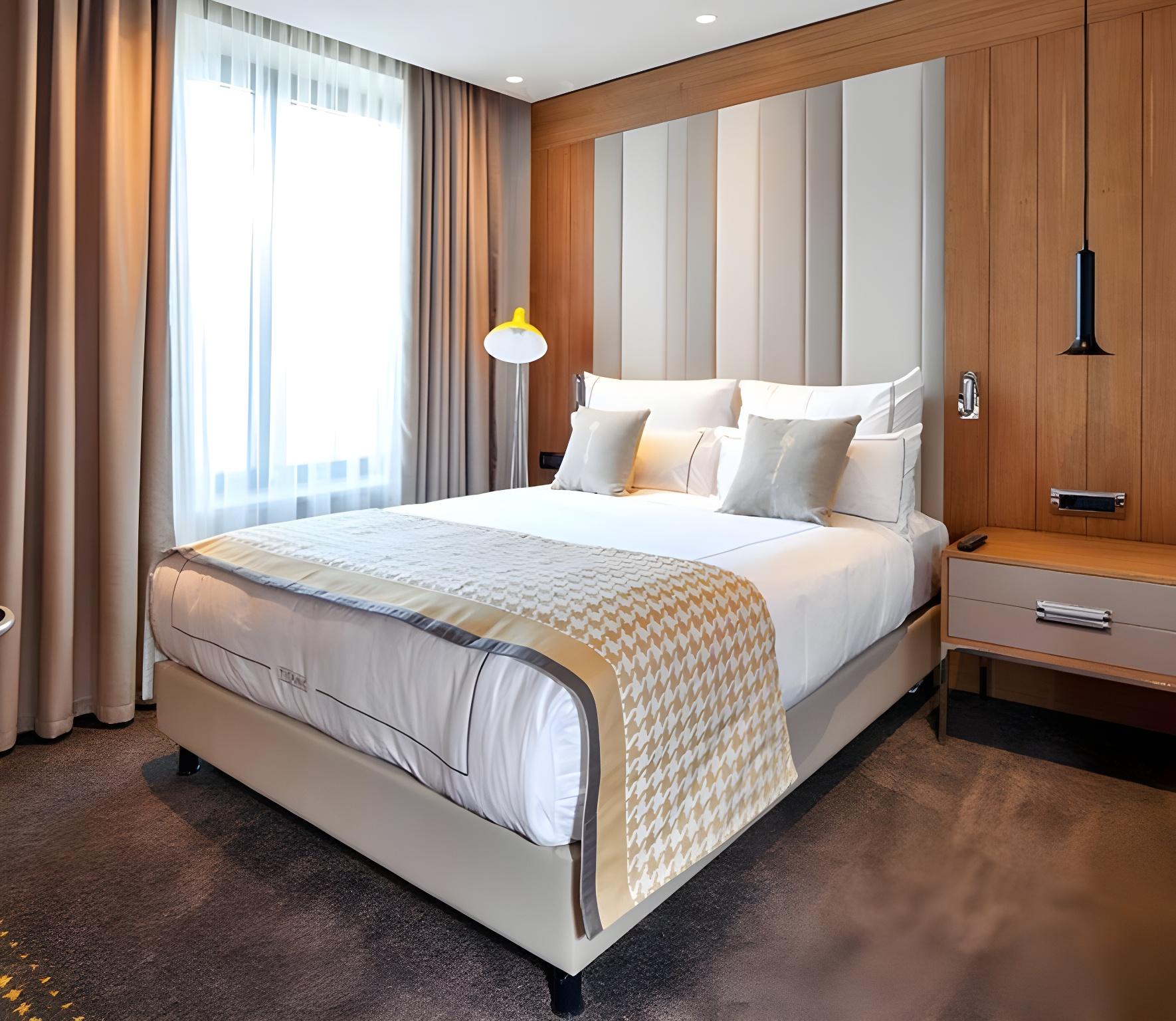 Room, Single, Double Bed