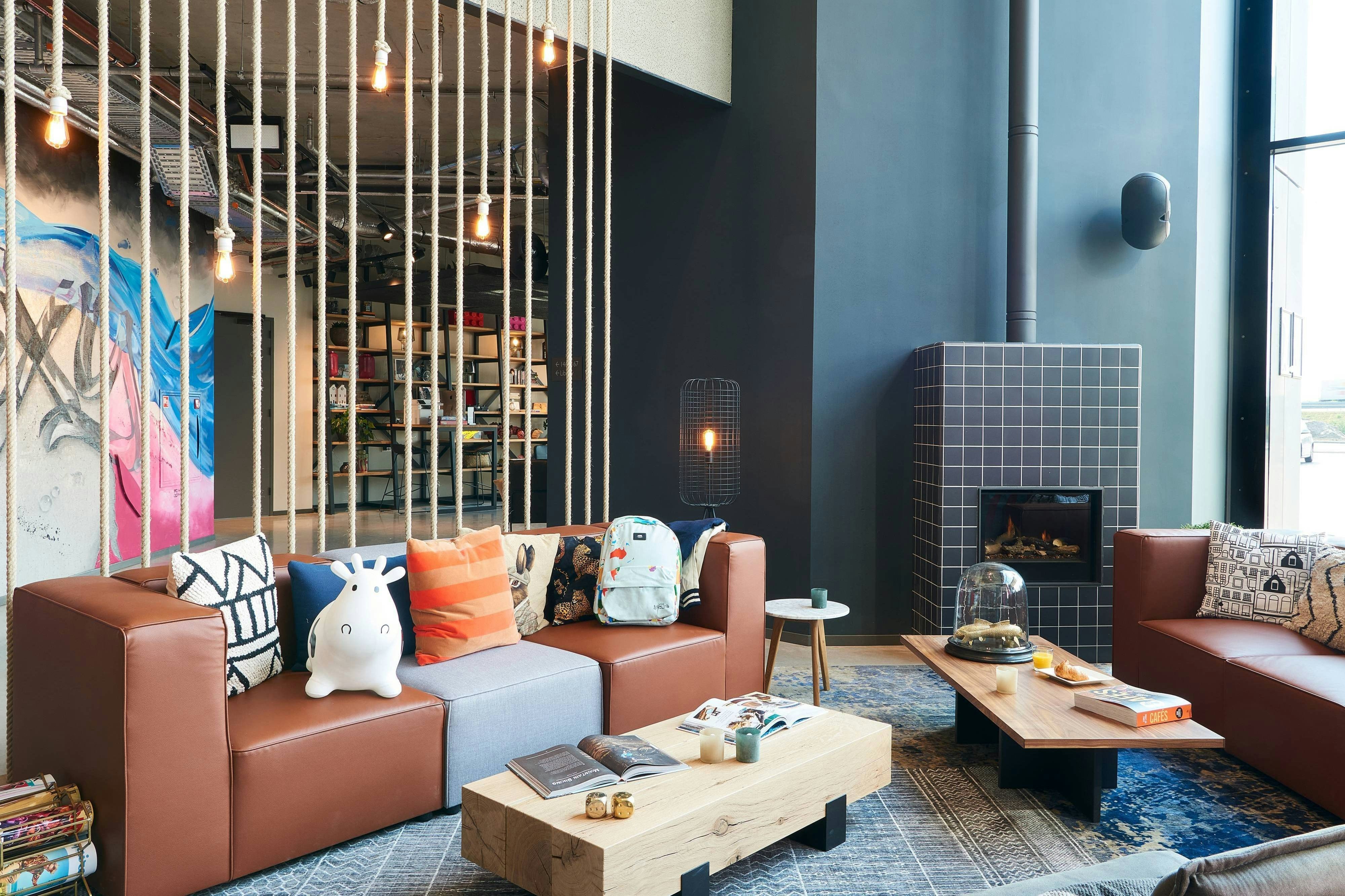 Moxy Amsterdam Schiphol Airport 3/10