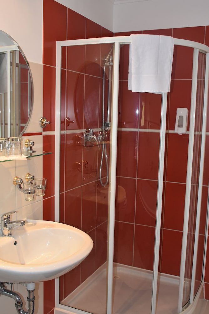 Hotel am Bahnhof 32/38