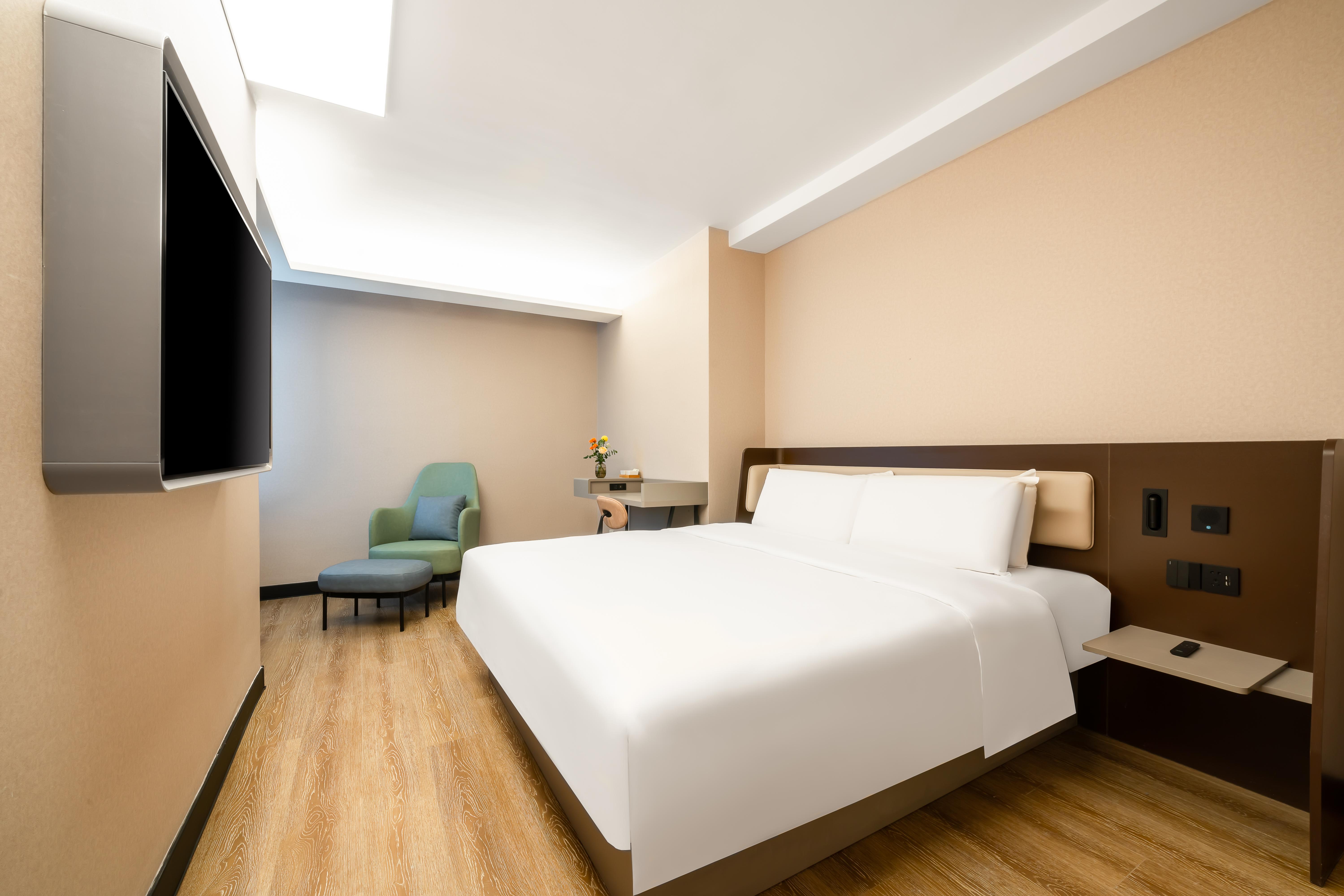 Hanting Hotel (Zhuhai Gongbei Port Qinglv South Road) 7/25