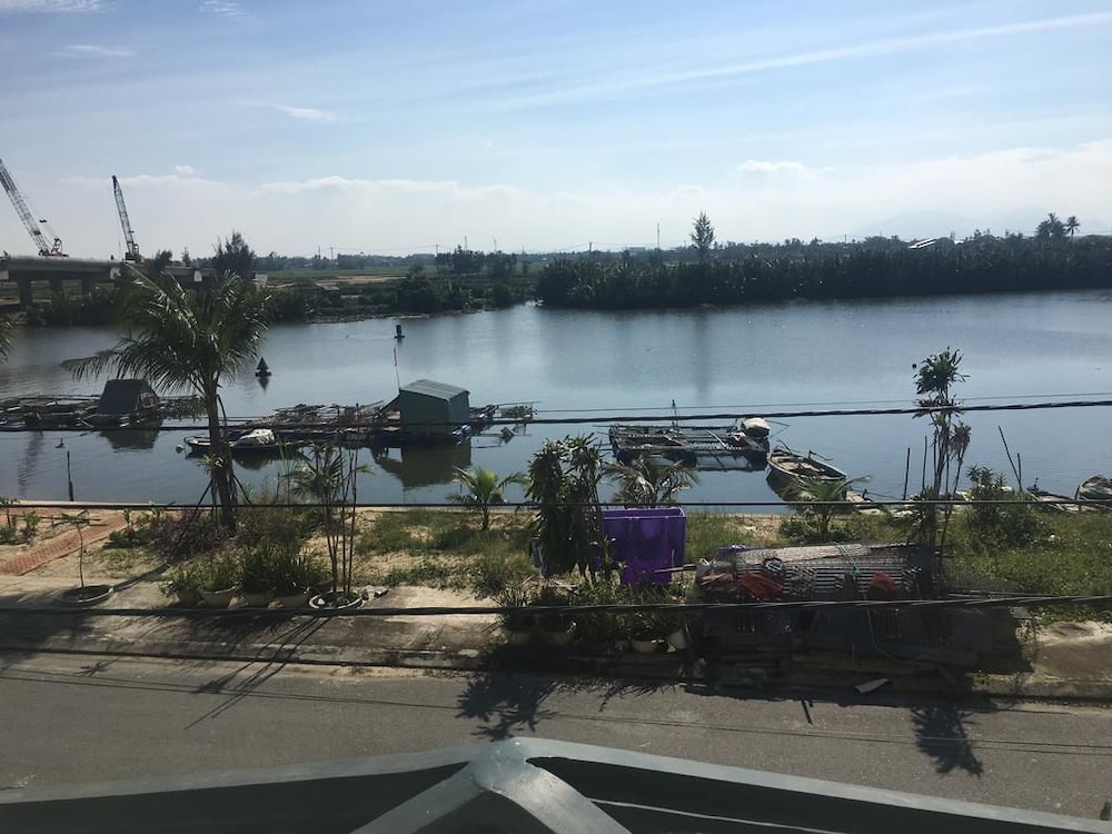River Park Homestay And Hostel 35/58